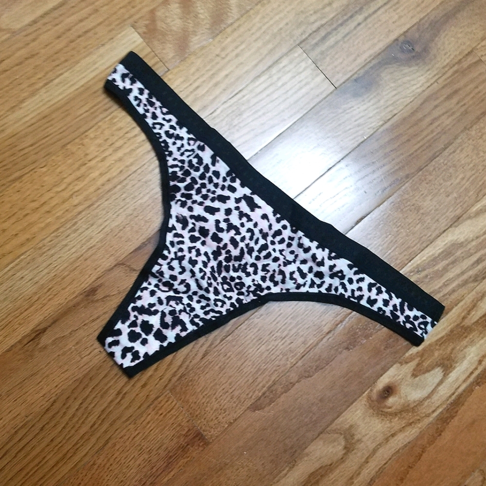 VS pink leopard print thong